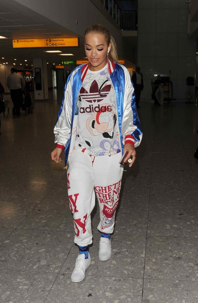 Rita Ora Was Seen at Heathrow Airport in London-3
