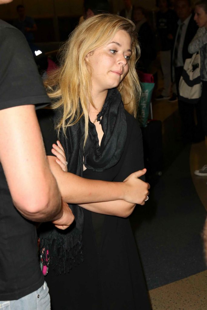 Sasha Pieterse Arrives at LAX Airport in Los Angeles-4
