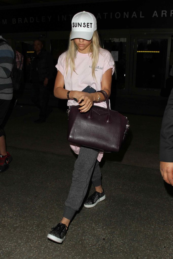 Sofia Richie Arrives at Los Angeles International Airport-5
