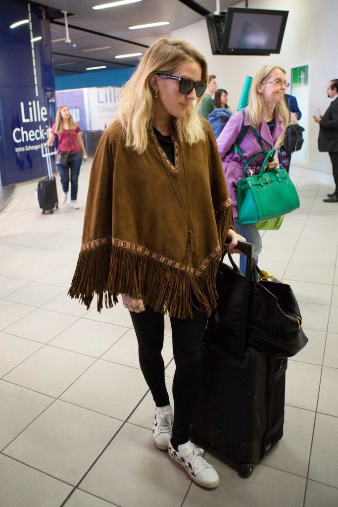 Ellie Goulding Arrives in Brussels-2