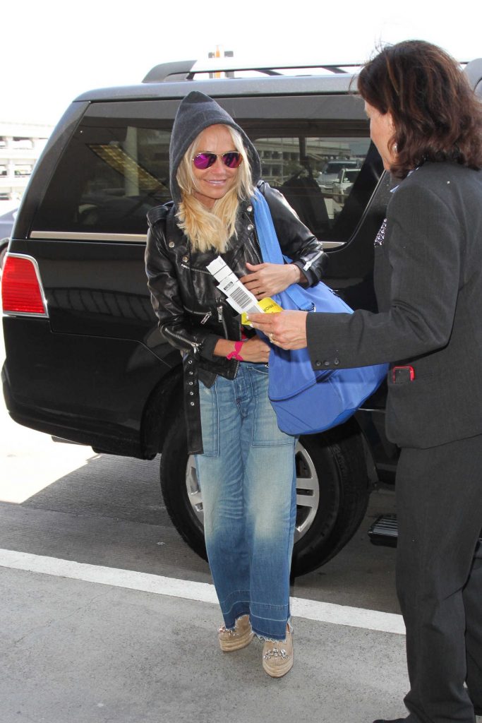 Kristin Chenoweth Was Seen at LAX Airport in LA-2