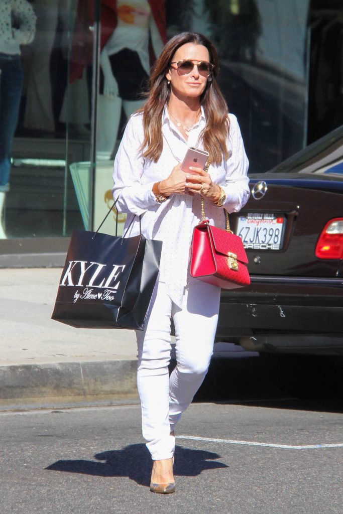Kyle Richards Was Seen Out in Beverly Hills-2