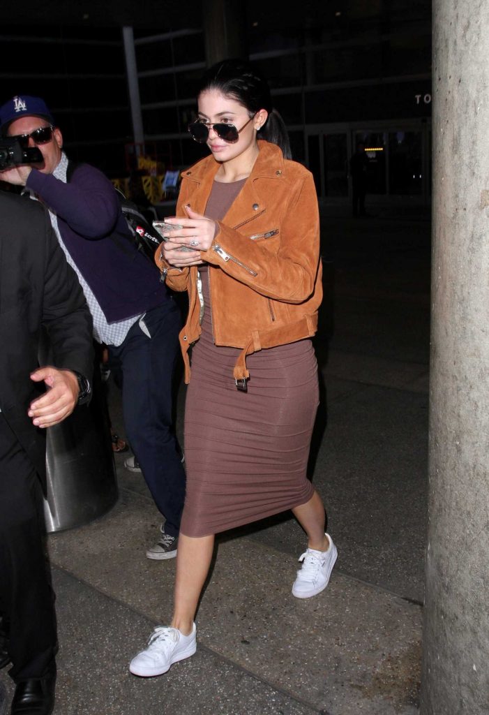 Kylie Jenner at LAX Airport in Los Angeles-4