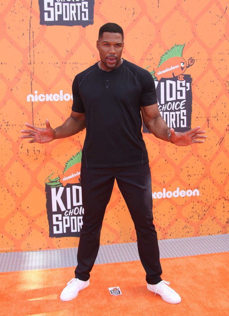 Michael Strahan at the Nickelodeon's Kids' Choice Sports Awards in Westwood-1