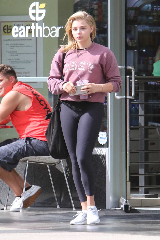 Chloe Moretz Arrives to a SoulCycle Class in West Hollywood-1