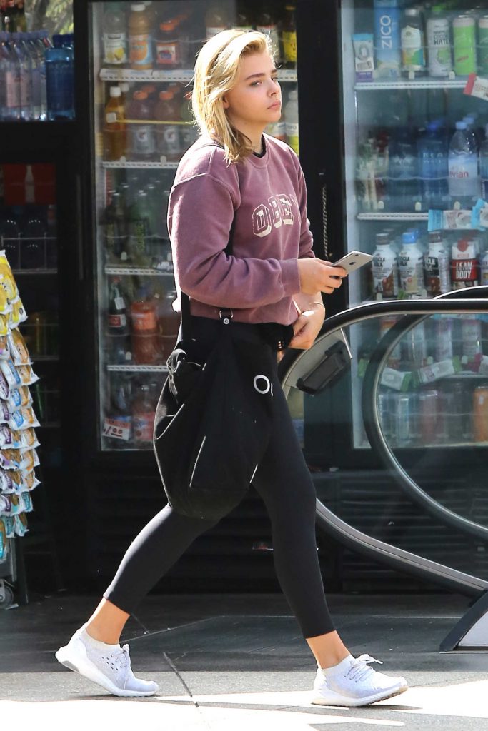 Chloe Moretz Arrives to a SoulCycle Class in West Hollywood-2