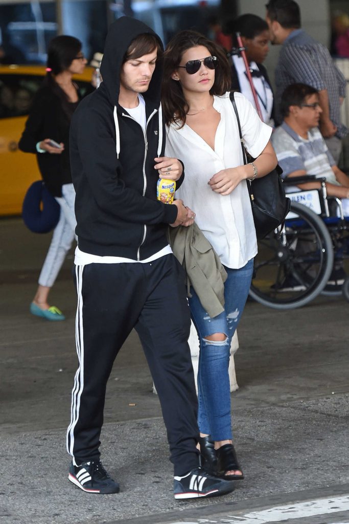 Danielle Campbell Arrives at JFK Airport in New York-2
