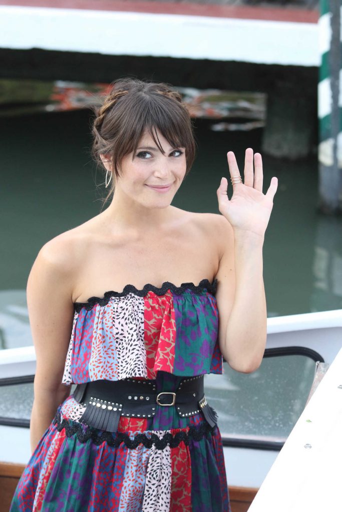 Gemma Arterton Was Seen at a Private Water Taxi in Venice-2