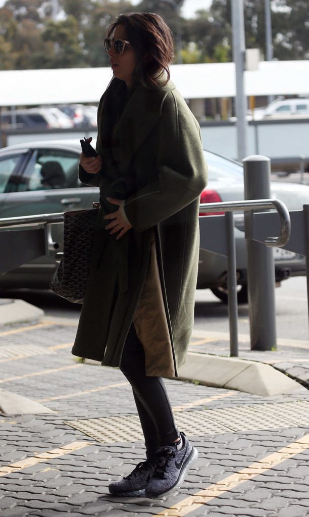 Jessica Gomes Was Seen at the Airport in Perth, Western Australia-2