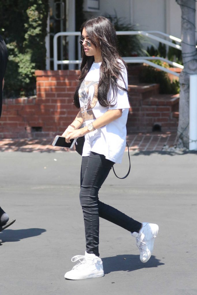 Madison Beer Goes Shopping With Boyfriend Jack Gilinsky at Fred Segal in West Hollywood-2