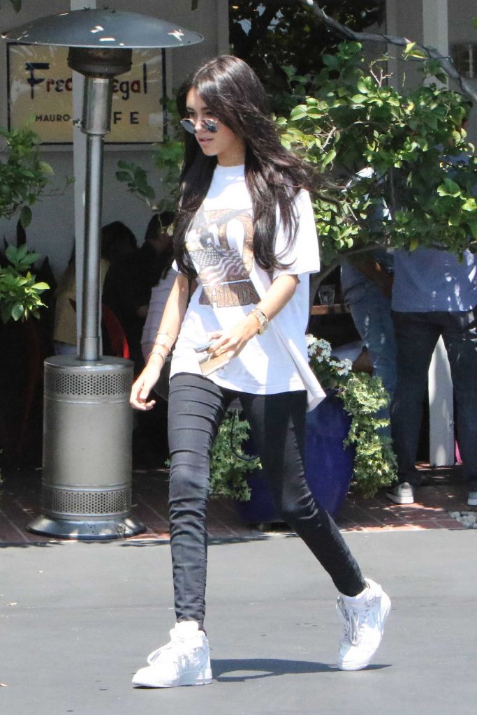 Madison Beer Goes Shopping With Boyfriend Jack Gilinsky at Fred Segal in West Hollywood-5