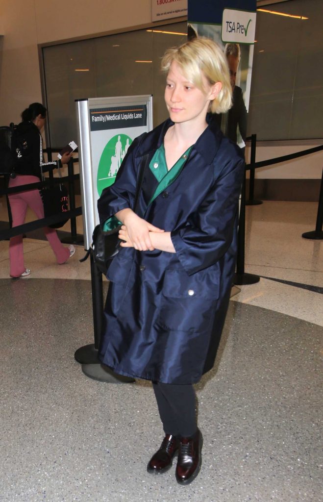 Mia Wasikowska Arrives to LAX Airport in LA-2