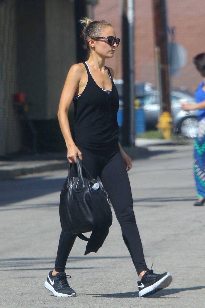 Nicole Richie Arrives for Her Morning Workout in Studio City-4