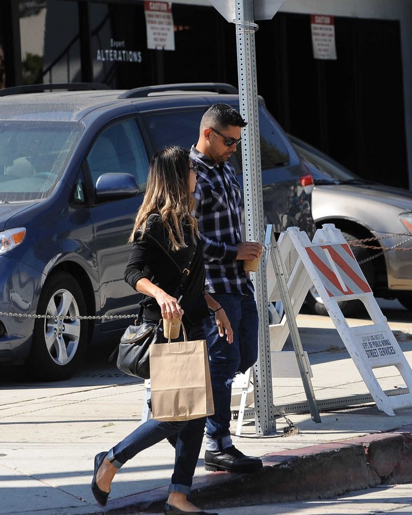 Wilmer Valderrama Was Seen Out in Los Angeles-4