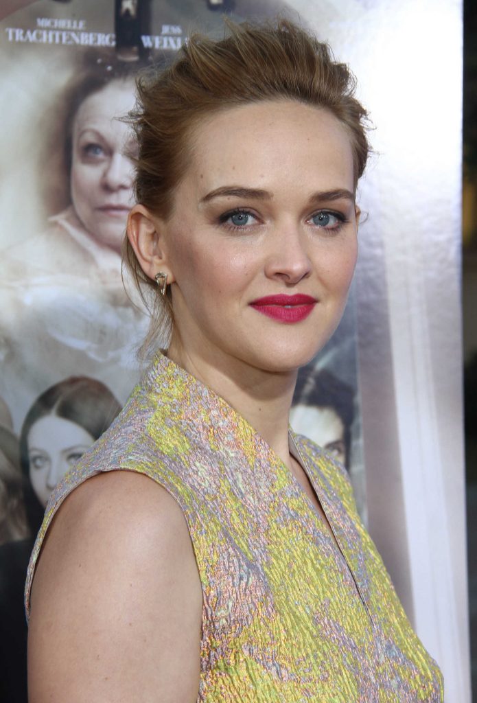 Jess Weixler at the Sister Cities Premiere in Los Angeles-4