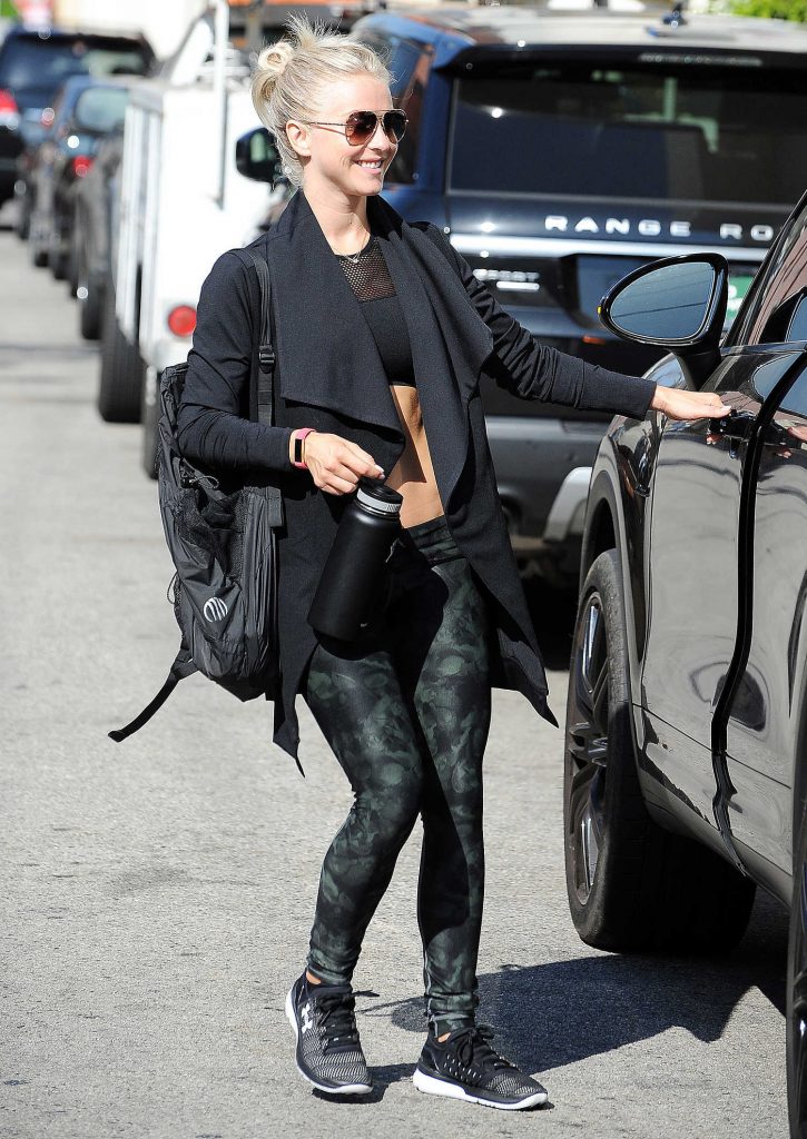 Julianne Hough Leaves the Gym in Los Angeles-4