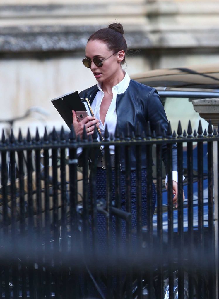 Laura Haddock on the Set of the Transformers: The Last Knight in Oxford-2