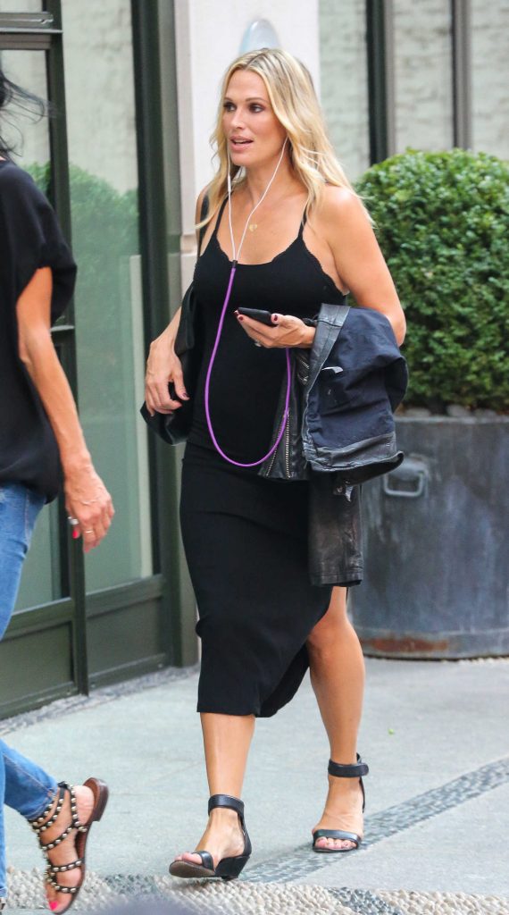Molly Sims Was Seen Out in Soho, New York City-1