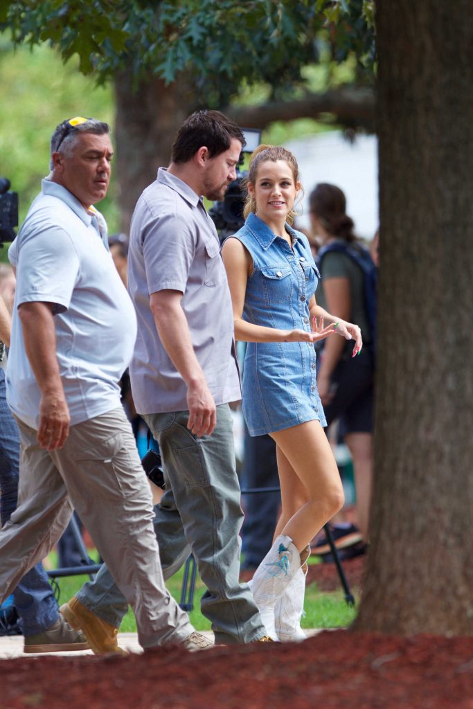 Riley Keough on the Set of Logan Lucky With Channing Tatum in Hampton-3