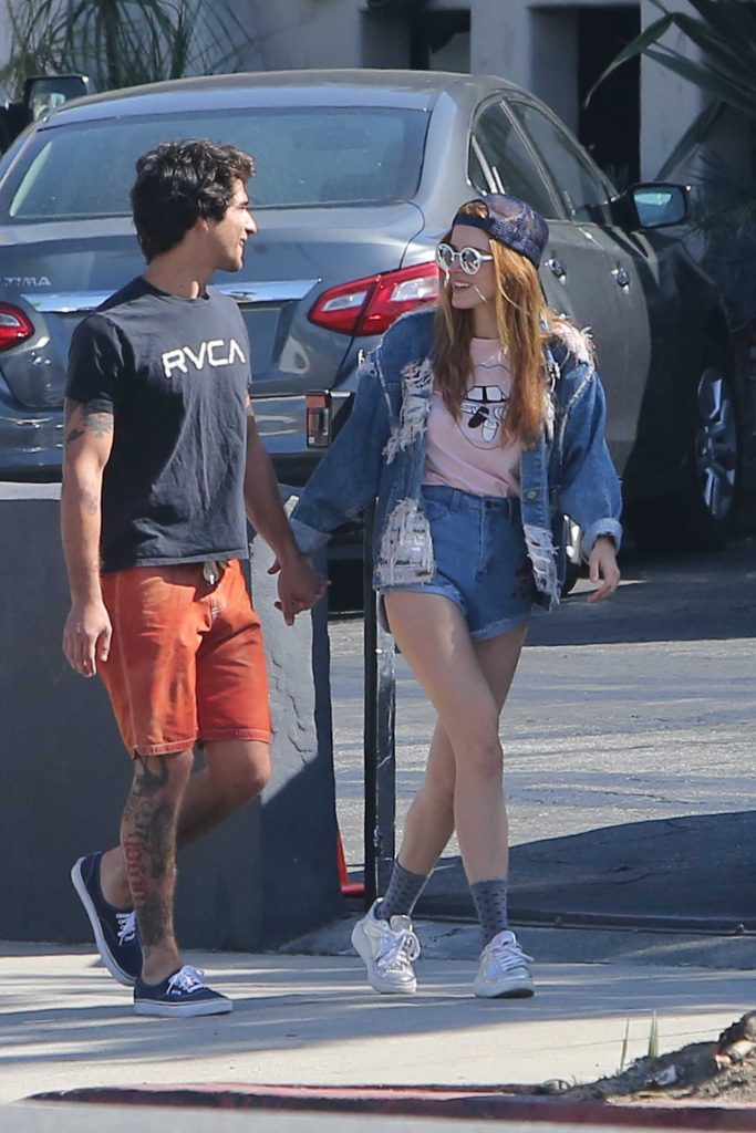 Bella Thorne Was Seen Out in Los Angeles-1