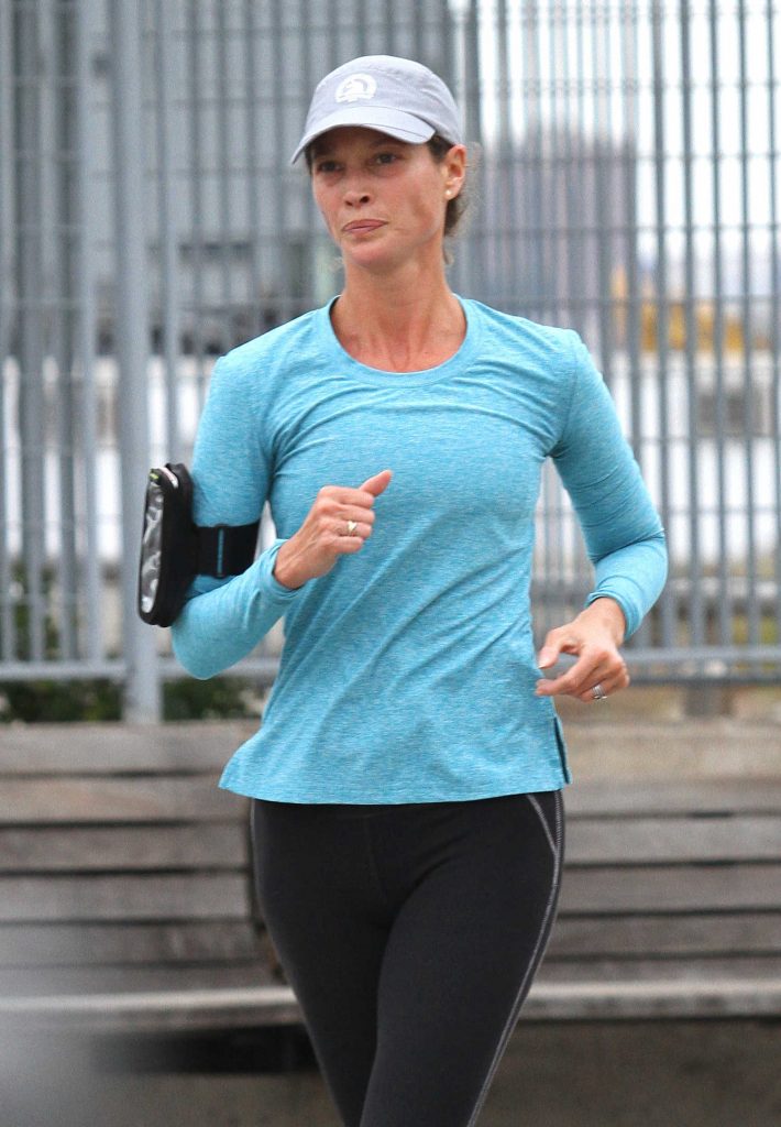 Christy Turlington Jogging in Manhattan's Hudson River Park-2