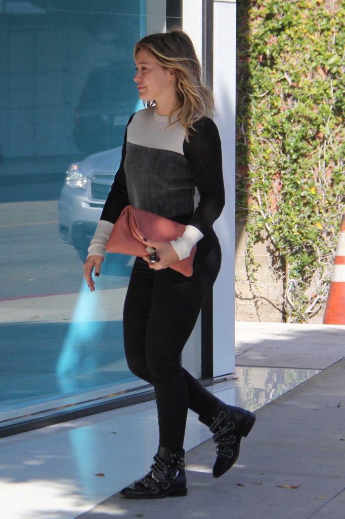 Hilary Duff Goes Shopping at Chanel in Beverly Hills-5