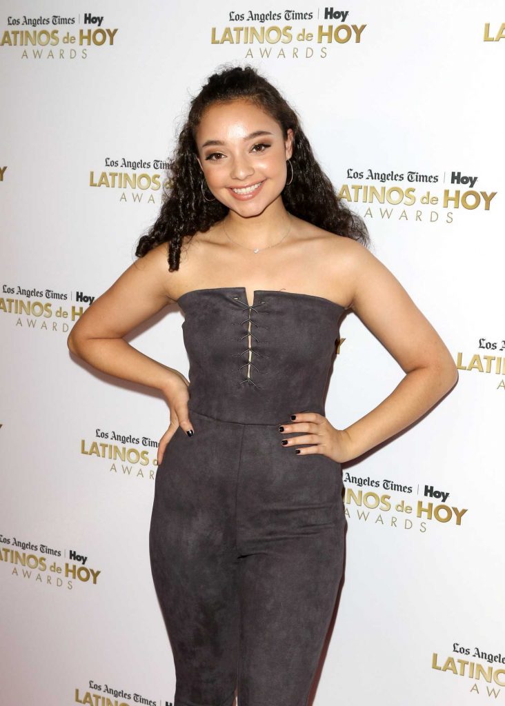 Kayla Maisonet at the 2016 Latinos de Hoy Awards in Hollywood-4