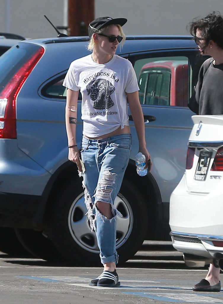 Kristen Stewart Was Seen out in Burbank-1