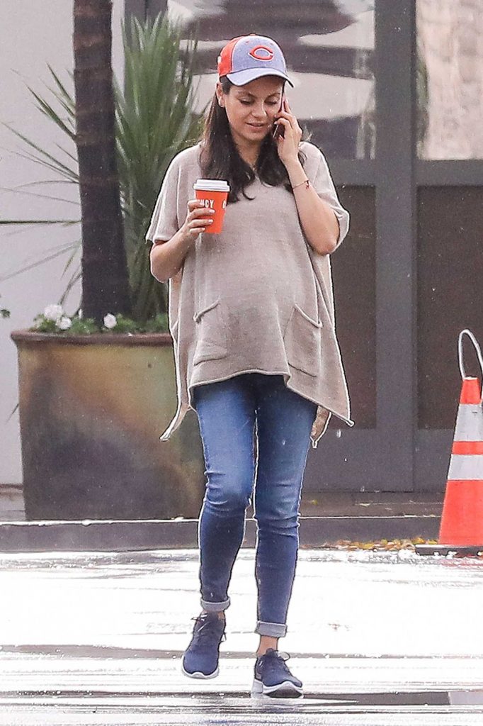 Mila Kunis Out For Coffee in Los Angeles-3