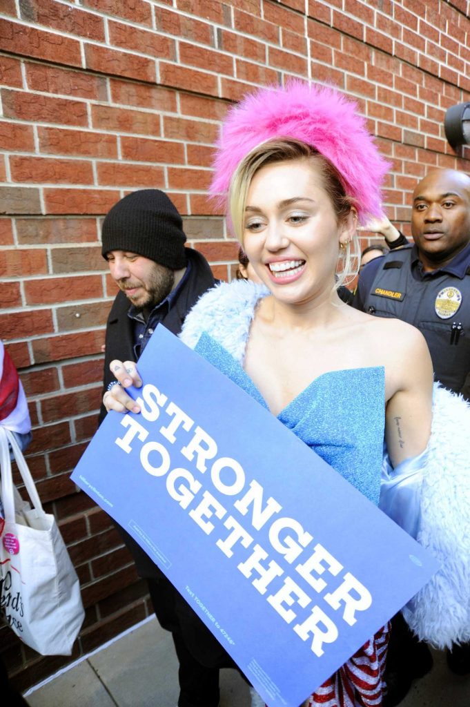 Miley Cyrus Campaigns for Hillary Clinton in Fairfax-4