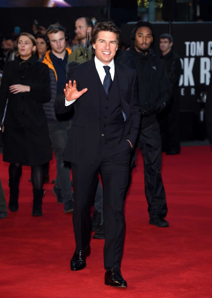 Tom Cruise at the Jack Reacher: Never Go Back Premiere in Berlin-2