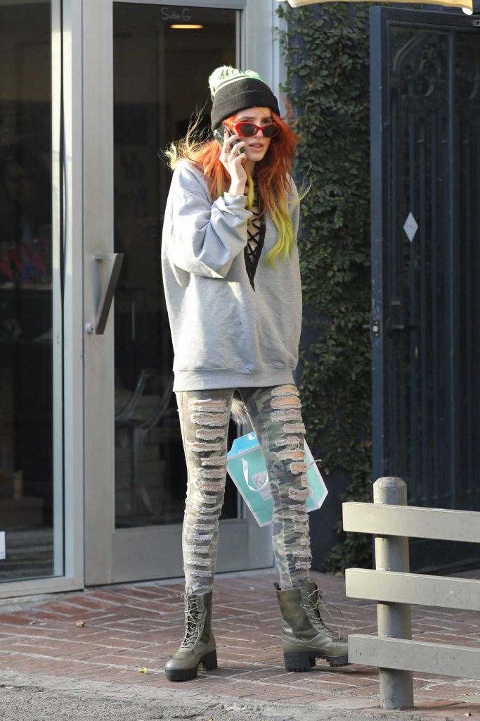 Bella Thorne Goes Shopping at Kate Somerville in West Hollywood-3
