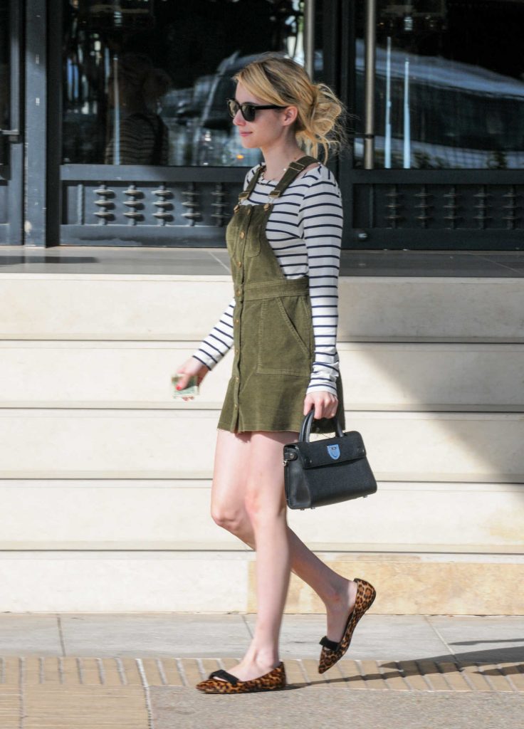 Emma Roberts Was Seen Out in Los Angeles, California-5