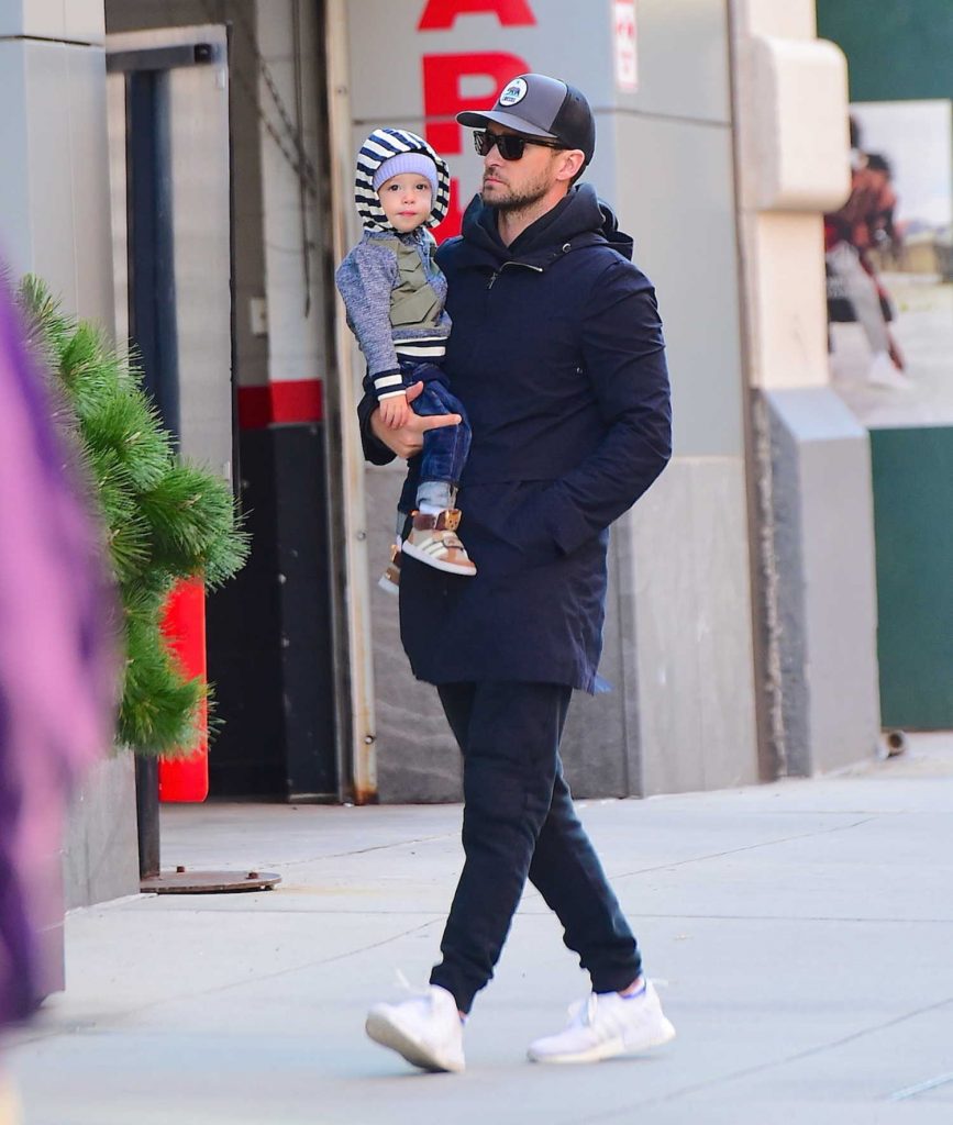 Justin Timberlake Was Seen Out in Tribeca, NYC With His Son Silas-2