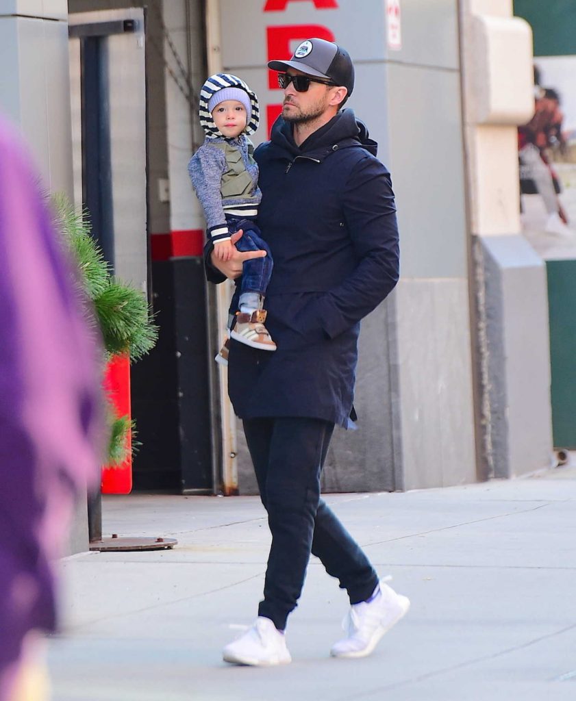 Justin Timberlake Was Seen Out in Tribeca, NYC With His Son Silas-3