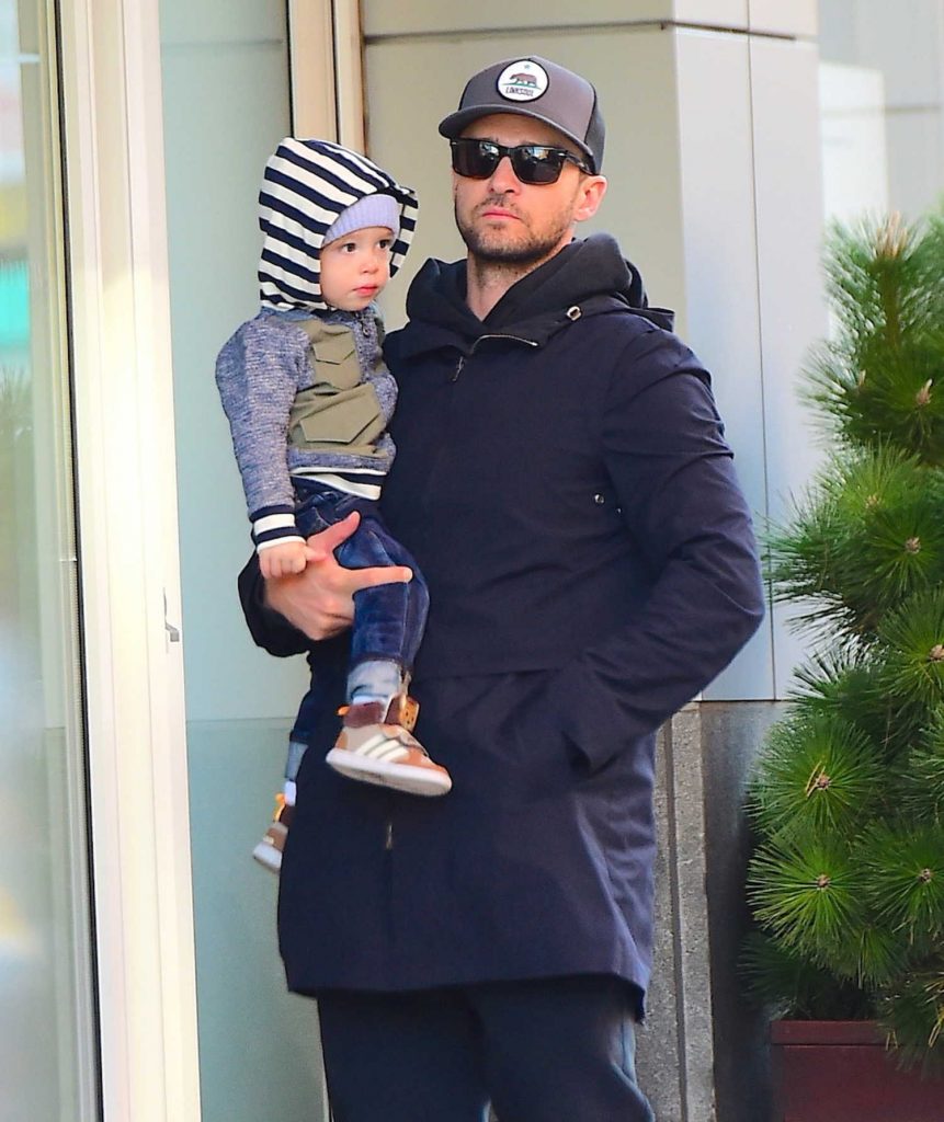 Justin Timberlake Was Seen Out in Tribeca, NYC With His Son Silas-4