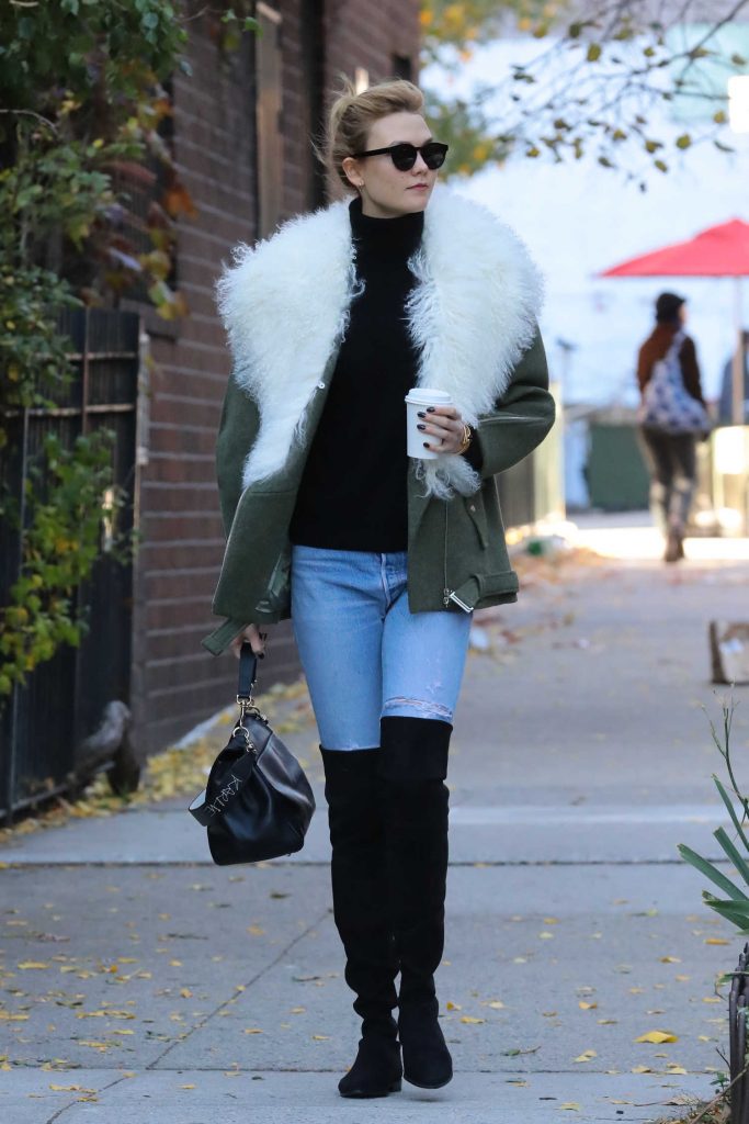 Karlie Kloss Was Seen Out in New York-2
