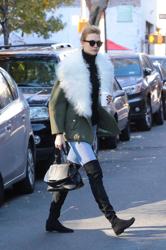 Karlie Kloss Was Seen Out in New York-3