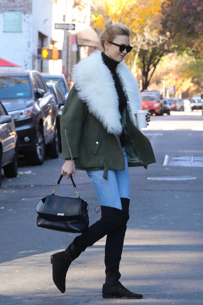 Karlie Kloss Was Seen Out in New York-4