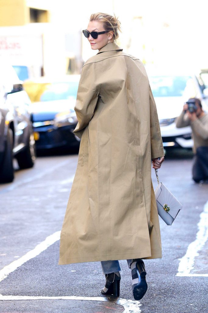 Karlie Kloss Was Spotted Out in New York City-5