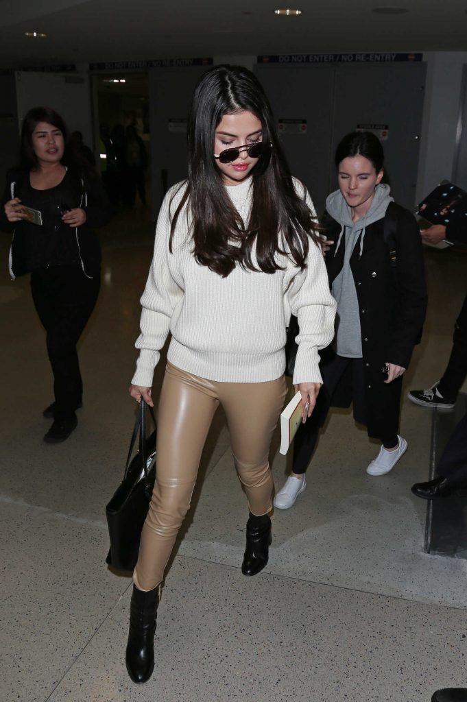 Selena Gomez at LAX Airport in Los Angeles-1