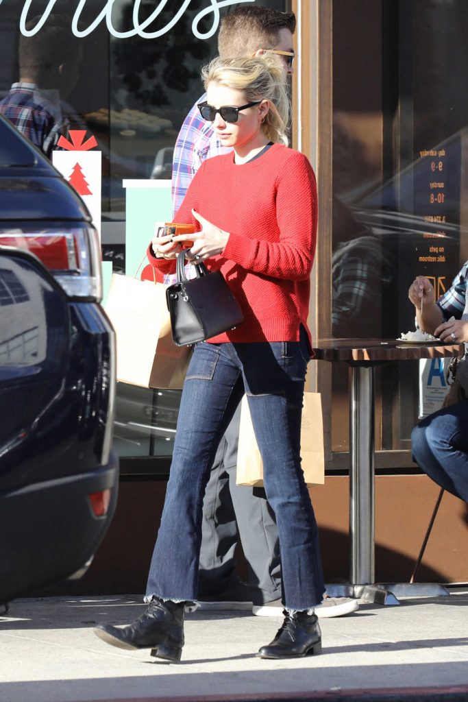 Emma Roberts Makes a Stop for Cupcakes in Beverly Hills-4