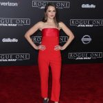 Rachael Leigh Cook at the Rogue One: A Star Wars Story Premiere at the Pantages Theater in Hollywood