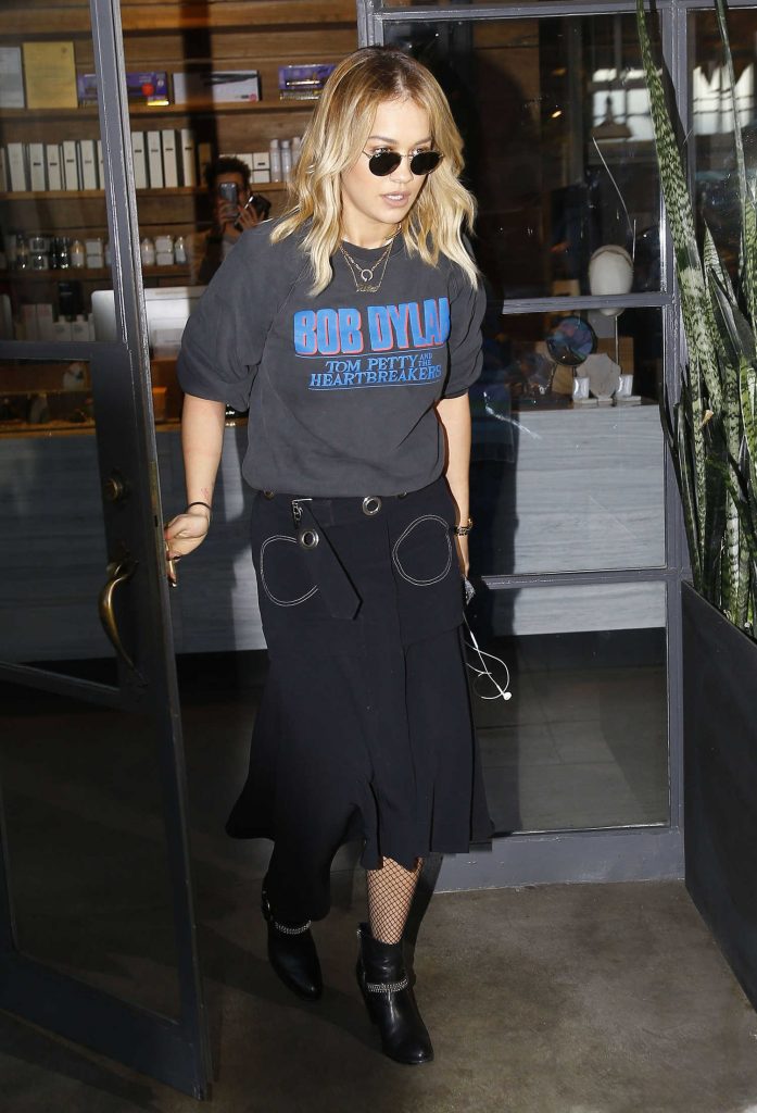 Rita Ora Stops by a Hair Salon in West Hollywood-1