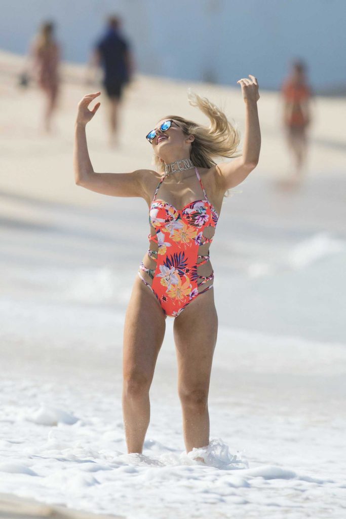 Tallia Storm Wearing a Floral Swimsuit at the Beach in Barbados-4