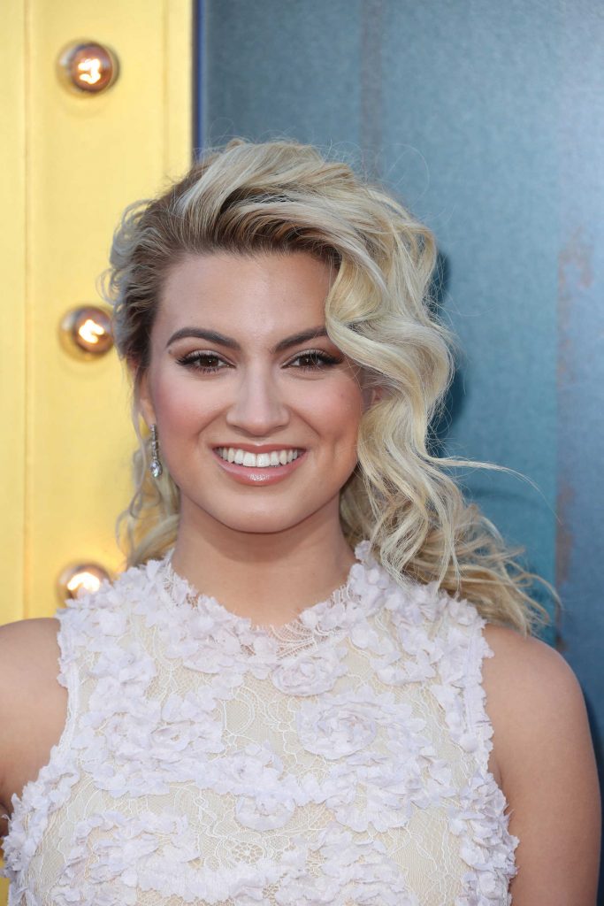 Tori Kelly at the Sing Premiere in Los Angeles-5