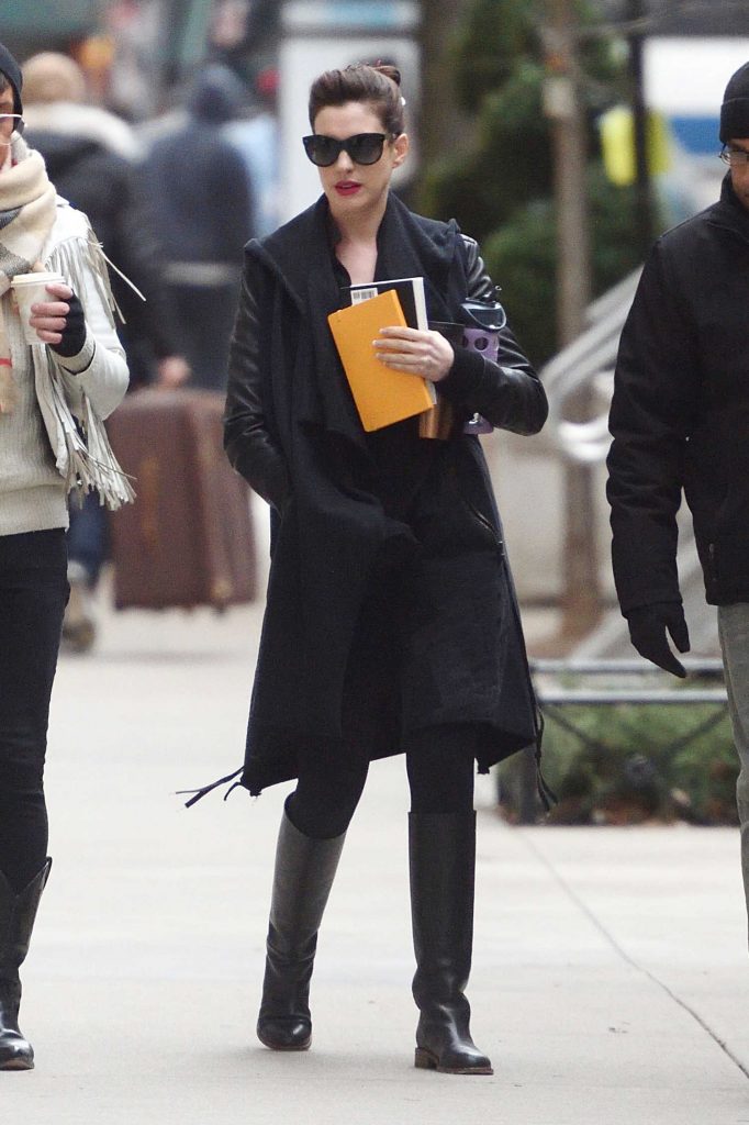 Anne Hathaway Was Seen Out in Manhattan, New York-1