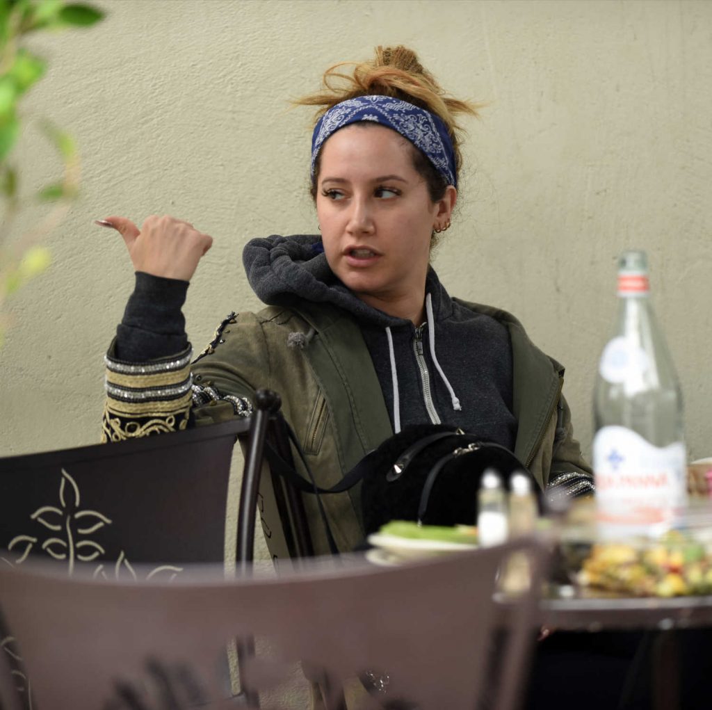 Ashley Tisdale Out for Lunch in West Hollywood-2