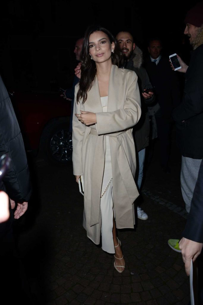 Emily Ratajkowski Arrives at the Juventus Black and White and More Party in Milan-3