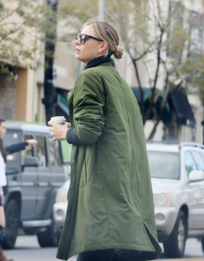 Maria Sharapova Was Seen Out in Beverly Hills-5